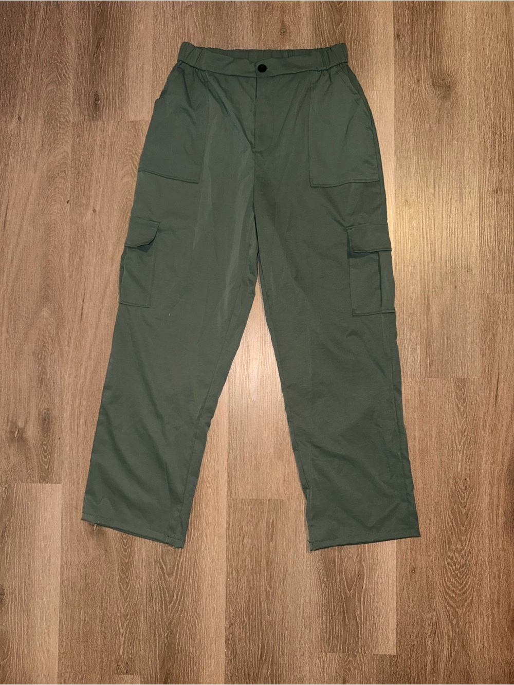 Women’s Olive Green Cargo Pants – Size XL